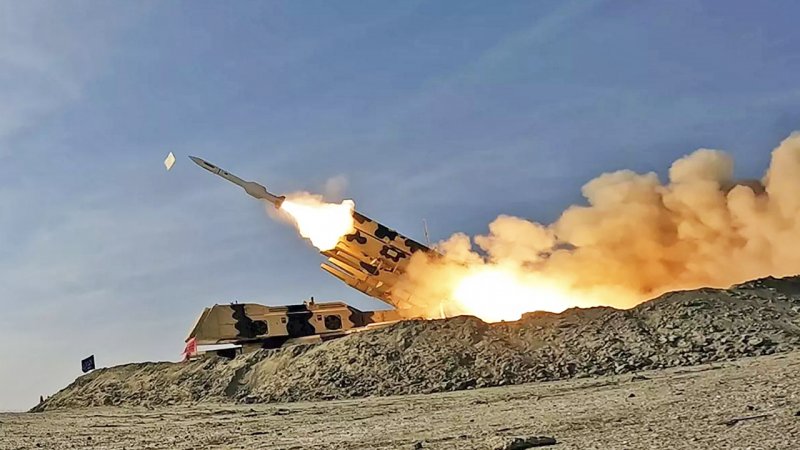 شلیک بعدی ایران با ۲۰۰۰ موشک خواهد بود/شوک به نتانیاهو؛ اتفاقی که در ۱۵ ساعت افتاد 