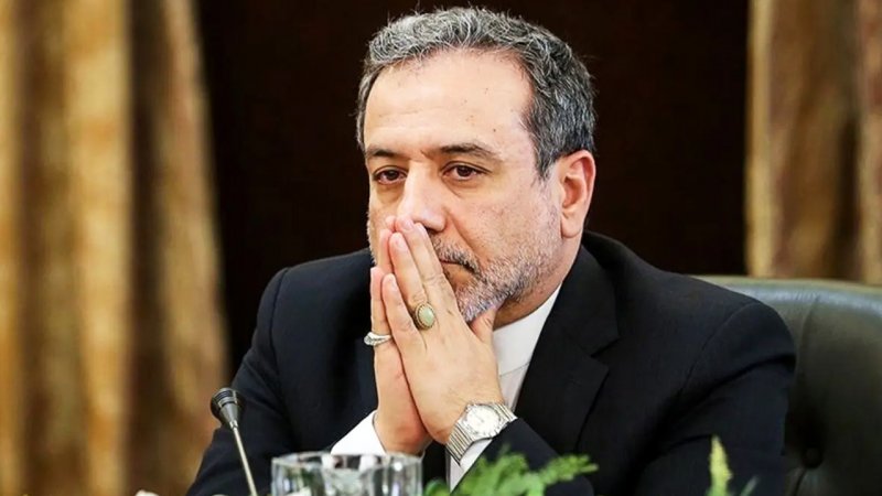 عراقچی: تا آخرین قطره خون خواهیم جنگید