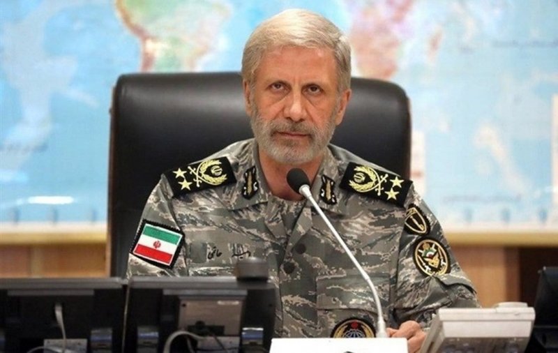 فرمانده ارتش: آمریکا پاسخ قاطعانه‌ای دریافت می‌کند