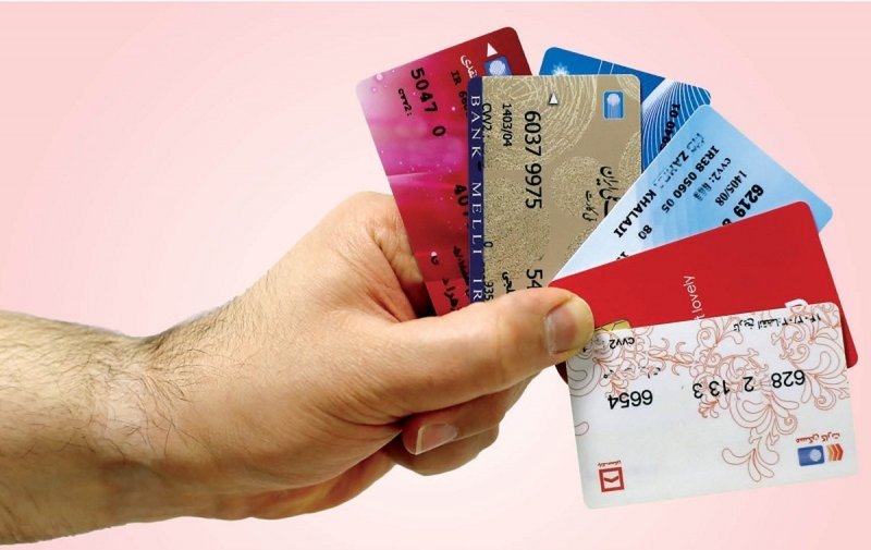 دستور به موقع وزیر اقتصاد برای مبارزه با فساد بانکی و پولشویی