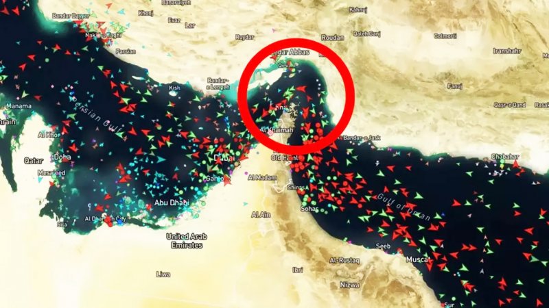 تنگه هرمز جای مانور تندروها نیست! با آینده کودکان بازی نکنید