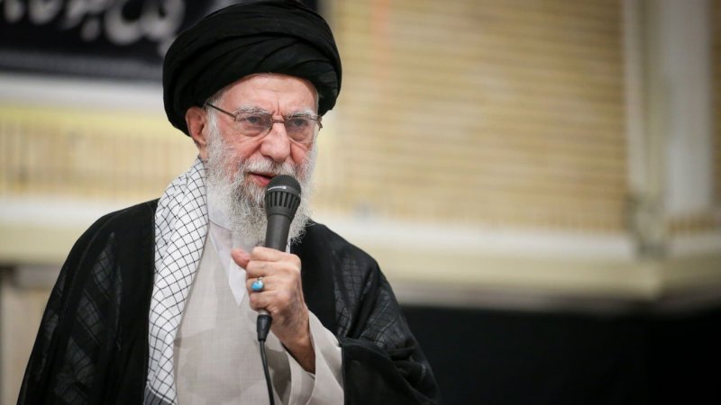 تصویری قدیمی از ۱۲ سالگی رهبر انقلاب + عکس