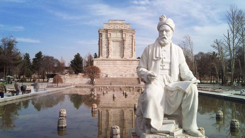 حمایت رهبر انقلاب از فردوسی در راستای دفاع از ایران