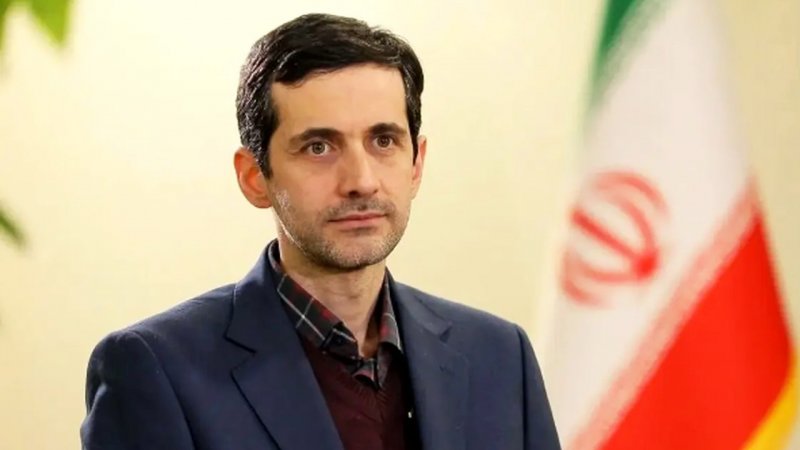 وقتی پسر پزشکیان دردسرساز شد/ پرسش متفاوت فرزند رئیس جمهور از لاریجانی و جلیلی