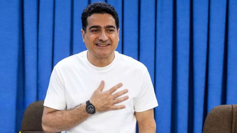 حمله دسته‌جمعی کفتارها به «مرغ سحرِ» ایران/ براندازان چرا به جان «همایون»ها افتاده‌اند؟