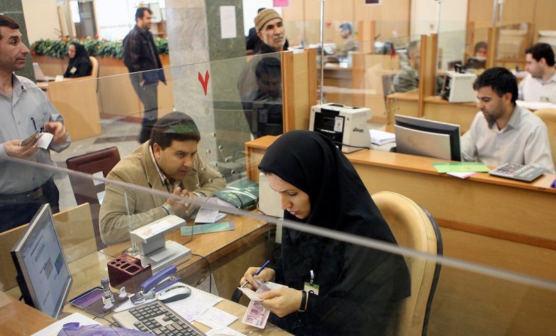 معافیت ۱۰۲ خدمت بانکی از مالیات ارزش افزوده؛ هزینه‌های مشتریان صفر می‌شود؟
