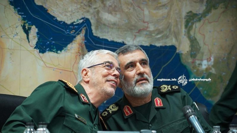 شوخی شهید باقری با سردار حاجی زاده درباره شلیک موشک های سجیل + فیلم