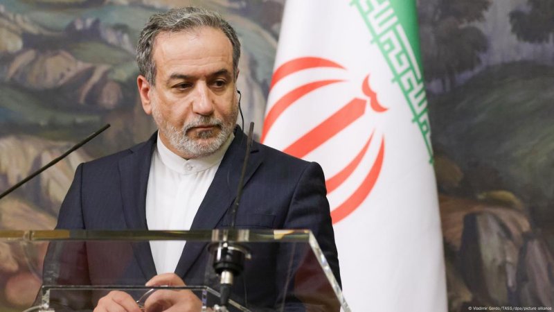 جلسه اضطراری کمیسیون امنیت ملی مجلس با عراقچی برگزار می شود