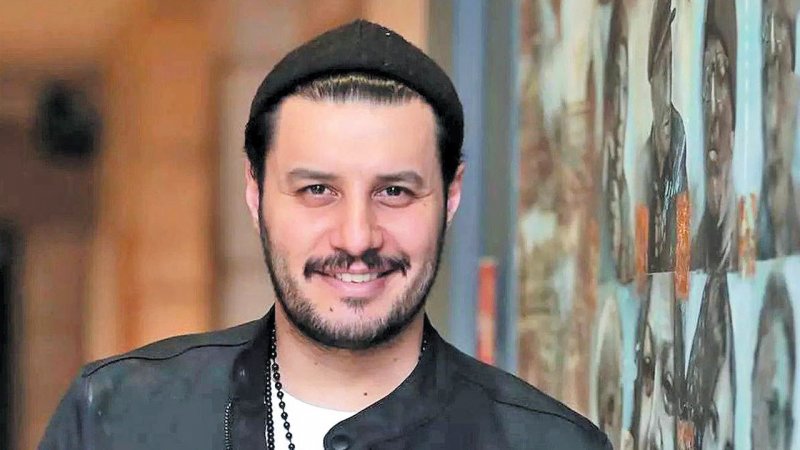 تغییر ظاهری جواد عزتی در کانادا واکنش برانگیز شد + عکس