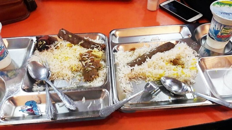 علت آلودگی غذای سلف در دانشگاه همدان مشخص شد