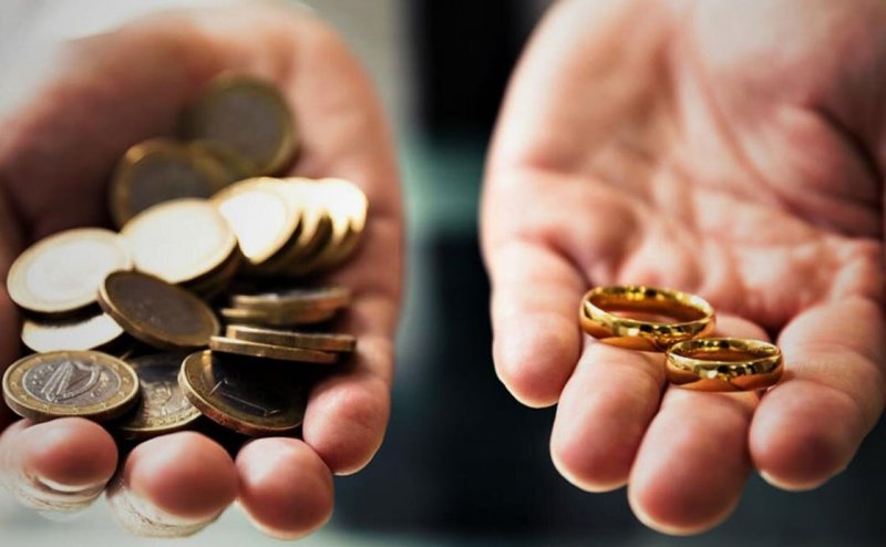 تکلیف مهریه پس از فوت زن؛ والدین متوفی سهمی از مهریه دارند؟