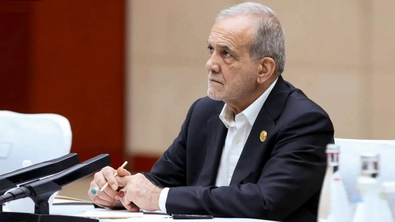پزشکیان: ما خودمان، خودمان را تحریم کرده‌ایم