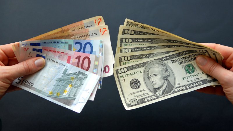 قیمت جدید دلار، یورو و سایر ارزها ۱۲ مهر / تکان چهار هزار تومانی یورو ثبت شد