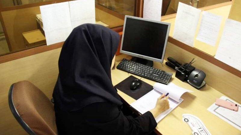 این زنان شاغل زودتر بازنشسته می‌شوند