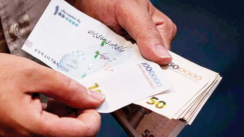 مبلغ کارت رفاهی از ۳۰۰ به ۵۰۰ میلیون تومان با بازپرداخت  ۲۴ ماهه افزایش پیدا کرد