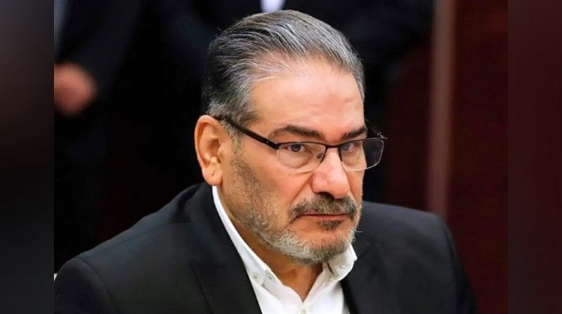 حمله خبرگزاری اصولگرا به شمخانی: خودتان محرم و نامحرم را رعایت نمی‌کنید، بعد مردم را به حجاب دعوت می‌کنید؟!