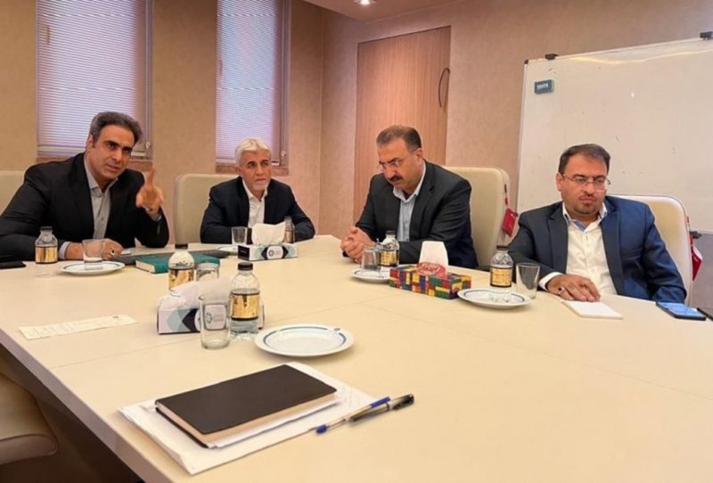 نشستهای «افق زرین»؛ آغاز فصل تازهای از تحول در صنعت طلا و جواهر نشستهای «افق زرین»؛ آغاز فصل تازهای از تحول در صنعت طلا و جواهر