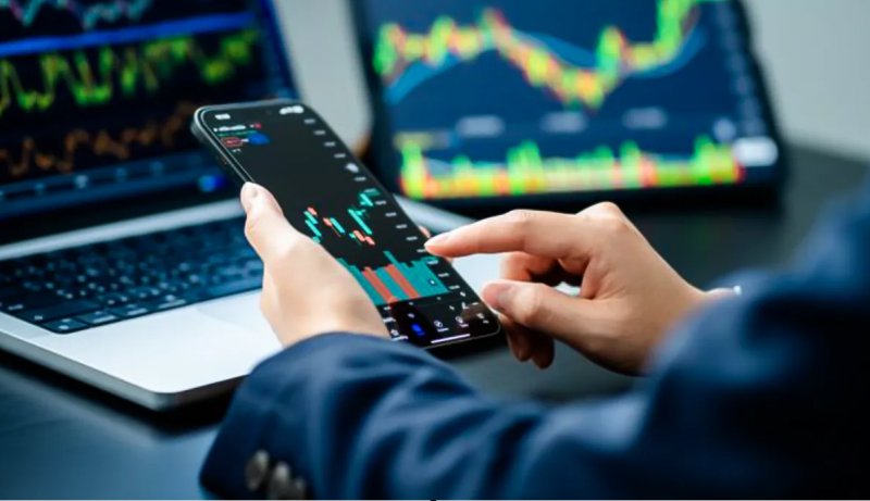 شاخص کل فرابورس ۲۸ هزار واحدی شد/ سبز پوشی شاخص کل بورس