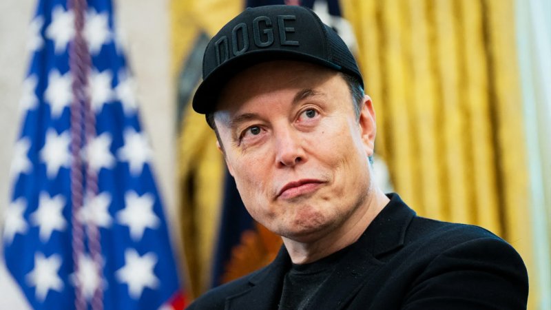 ایلان ماسک ثروتمندترین فرد جهان، با آن‌همه پول چکار می‌کند؟+ تصاویر