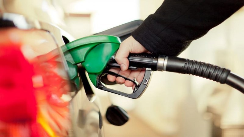 همه چیز درمورد سه نرخی شدن بنزین/ قیمت دوبرابر برای کسانی که بیشتر از این اندازه مصرف می‌کنند
