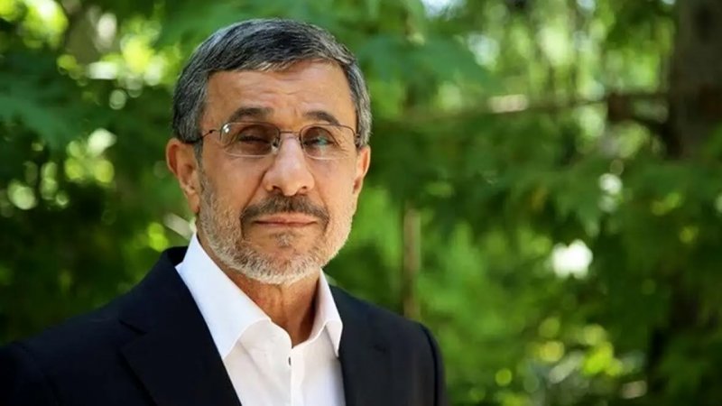 محمود احمدی نژاد عزادار شد