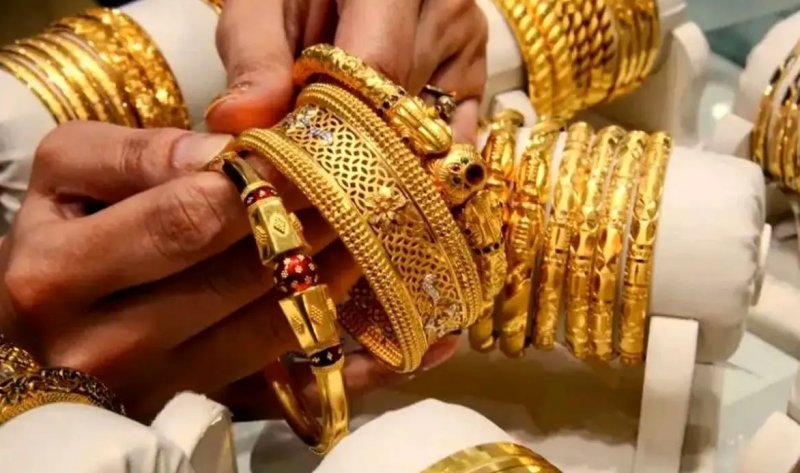 این سارق طلافروشی را شناسایی کنید+ عکس