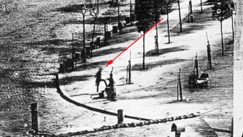 اولین عکس تاریخ از انسان را ببینید