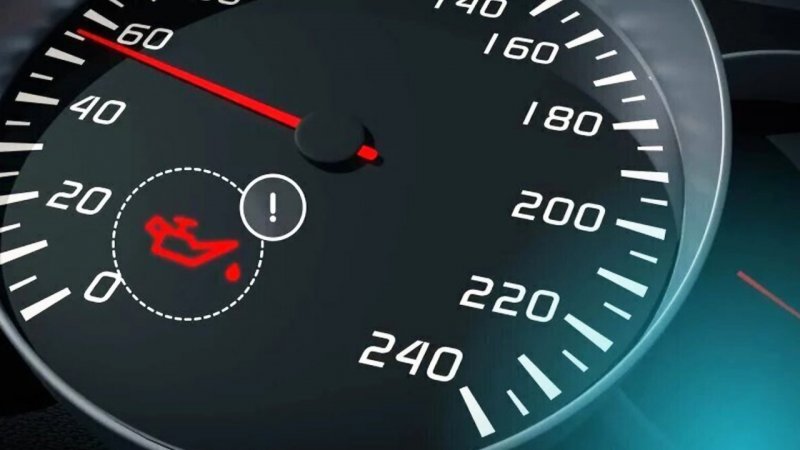 دلیل روشن شدن چراغ چک پس از تعویض روغن‌موتور چیست؟