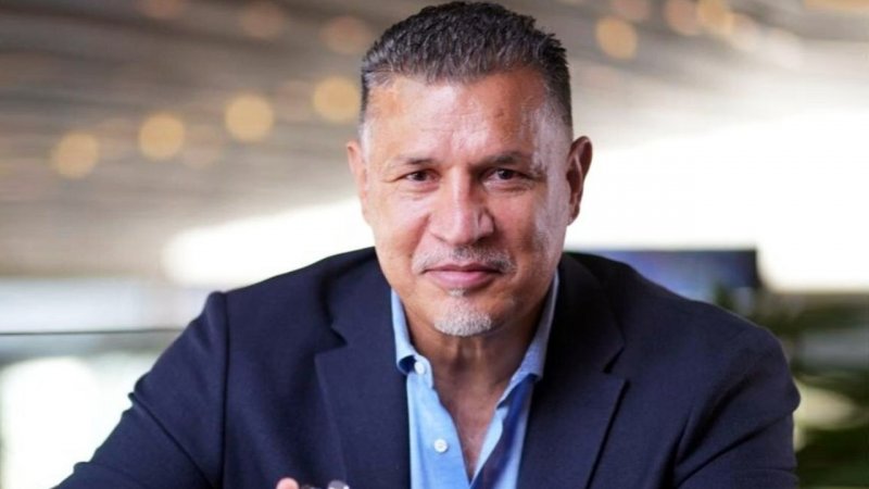  علی دایی و ساسی مانکن؛ اعتراض‌ها به هوش مصنوعی+ عکس