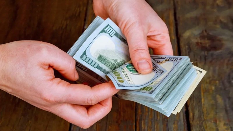 راز جهش دلار در ژانویه فاش شد!