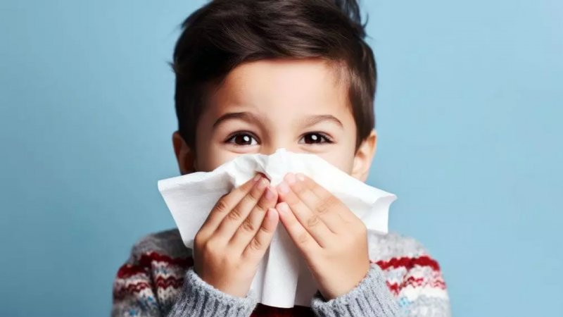 ۵ خوراکی که هنگام سرماخوردگی مثل سم عمل می‌کند! ؛ مراقب شماره ۲ باشید