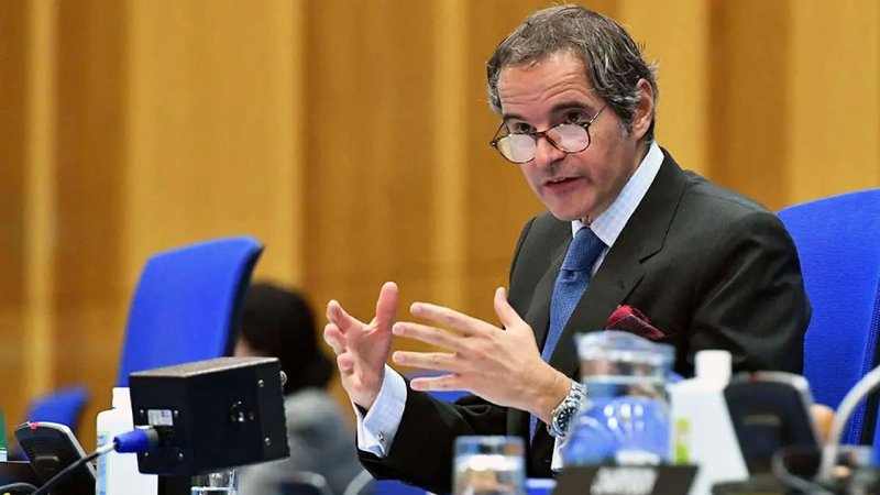 گروسی: ایران ابزار ساخت بمب هسته‌ای را دارد / مذاکره باید ادامه پیدا کند