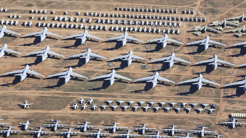 ۴۰۰۰ بمب‌افکن‌ و جنگنده‌ آمریکایی یکجا جمع شده‌اند