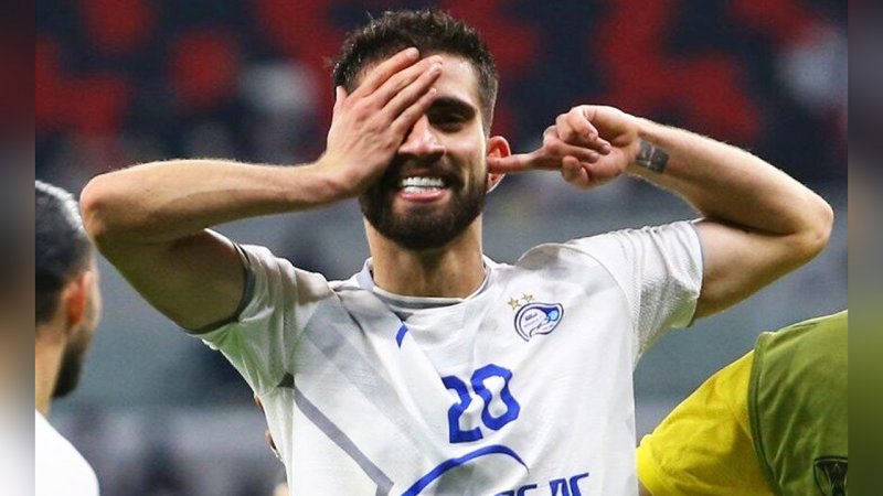  آبروریزی عجیب ستاره استقلال/ استوری که خیلی زود پاک شد+عکس