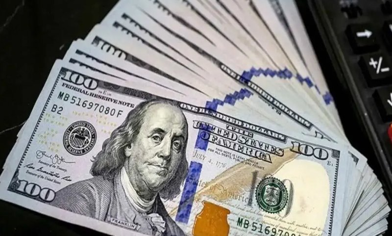 دلار 107 هزار تومانی رسمی شد