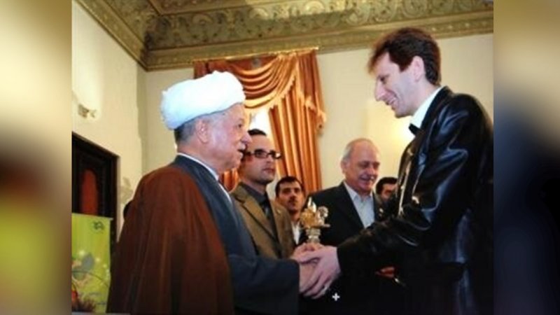 ماجرای عکس بابک زنجانی با مرحوم هاشمی رفسنجانی چیست؟