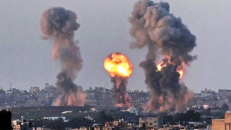 فوری/ آمریکا با ۱۰۰ بمب و موشک حمله را آغاز کرد