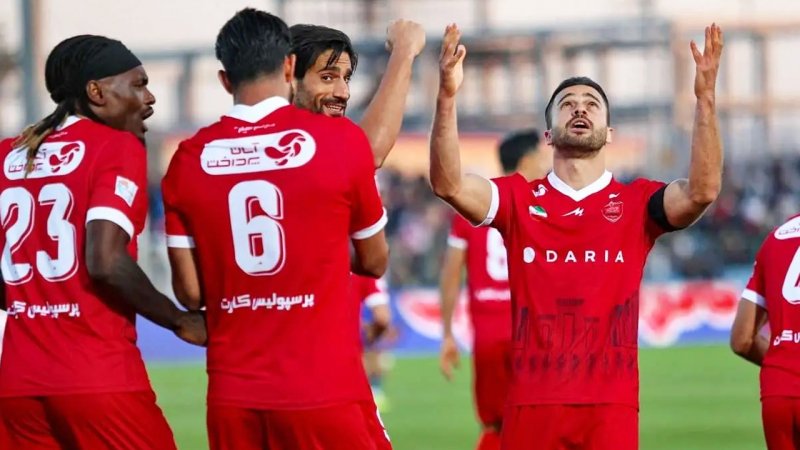 پرسپولیس من را اگر نمی‌خواهد 100 میلیارد بدهد تا بروم 