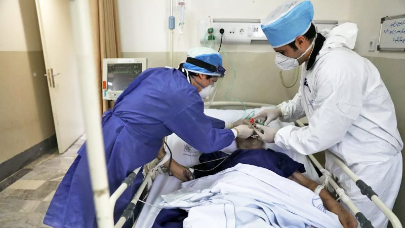 پیشکسوت سینما در بیمارستان بستری شد/مردم دعا کنند+ تصاویر