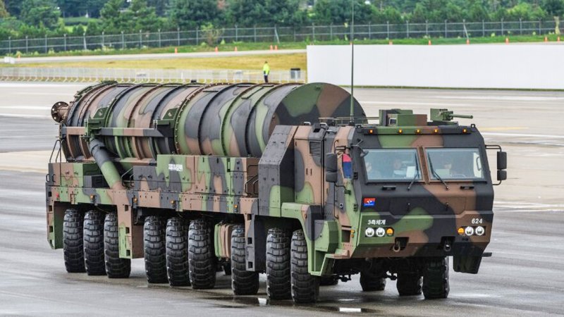 «هیولا»، لقب این موشک است / بالستیک سنگرشکن با سرجنگی ۸ هزار کیلویی+ تصاویر