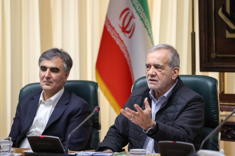 دولت در حال بررسی تغییر رئیس کل بانک مرکزی