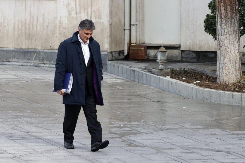 رفتن فرزین جدی شد؟