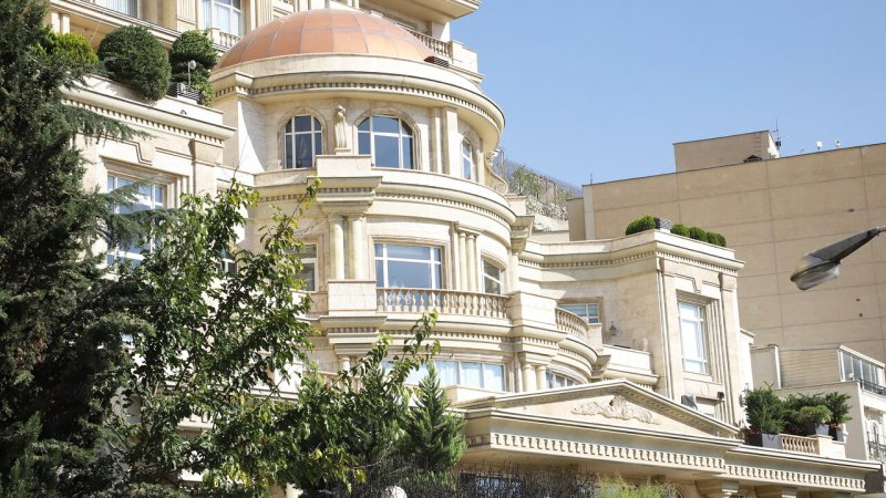 اموال ۵۳ سرمایه‌دار بزرگ مصادره شد + اسامی/ ماجرا چه بود؟