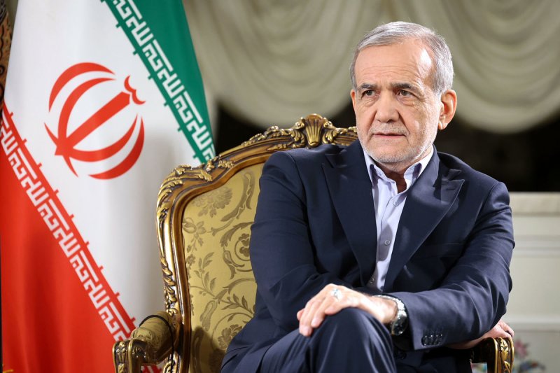 پزشکیان: برای تأمین معیشت مردم برنامه عملیاتی20 بندی داریم