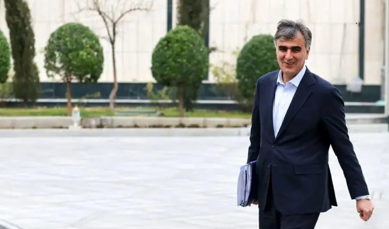 تکذیب اجماع برای ابقاء رئیس کل بانک مرکزی