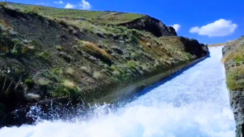 یک سد مهم در غرب ایران سرریز کرد