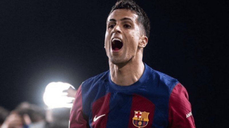 بارسلونا جیب عربستان را خالی کرد