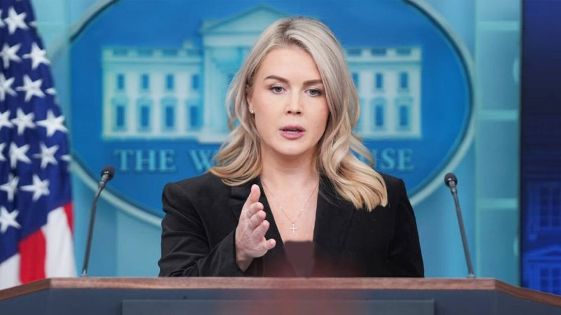 ترامپ بسیاری از گزینه ها را درباره ایران را حفظ کرده/هیچکس  از برنامه او درباره ایران مطلع نیست