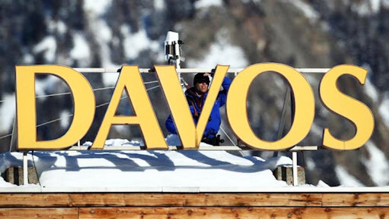 واکنش ایران به لغو دعوتنامه عراقچی برای حضور در اجلاس داووس