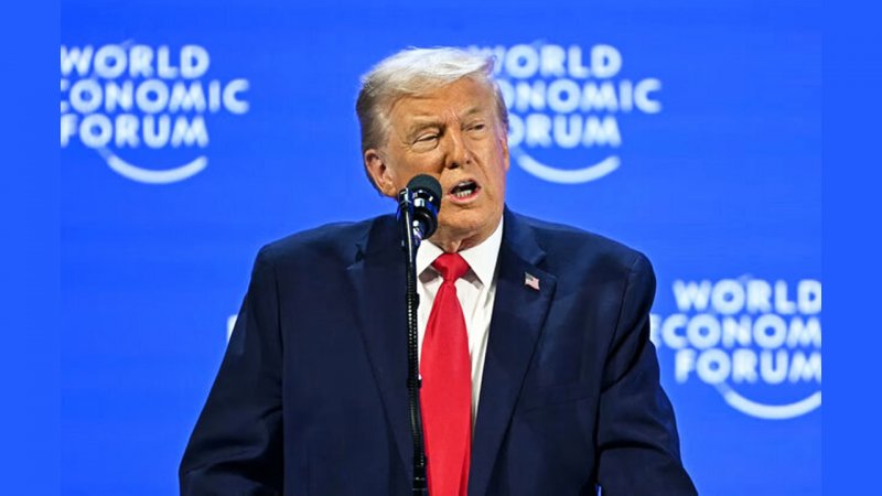 این عکس عجیب از ترامپ حاشیه‌ساز شد/ ببینید